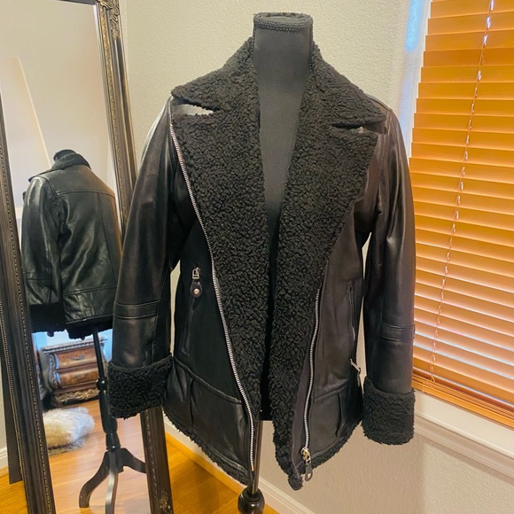 Ladies Shearling Leather Jacket - Picture 2 of 5